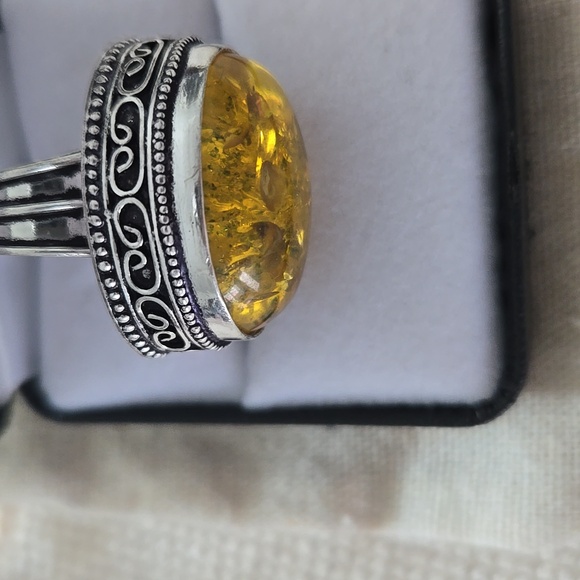 NWT Authentic Amber gorgeous ring.925° - Picture 5 of 8